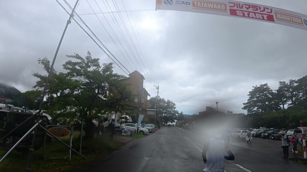 フルマラソンのスタート地点に戻ってきたところ(22km付近)